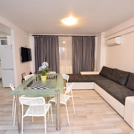 Ideal Accommodation Old Town Bucarest Esterno foto