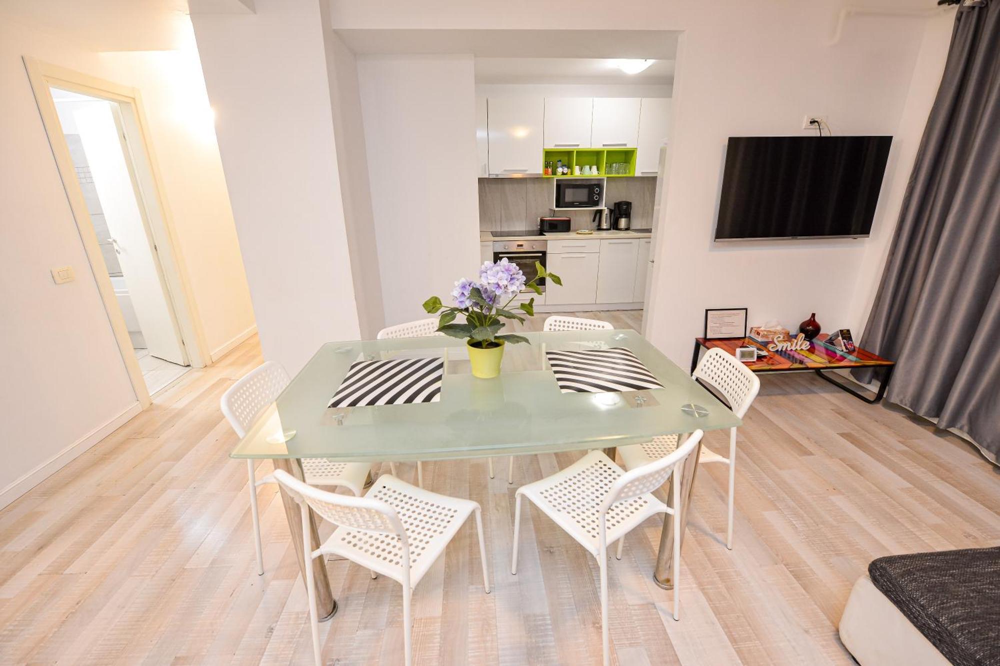 Ideal Accommodation Old Town Bucarest Esterno foto