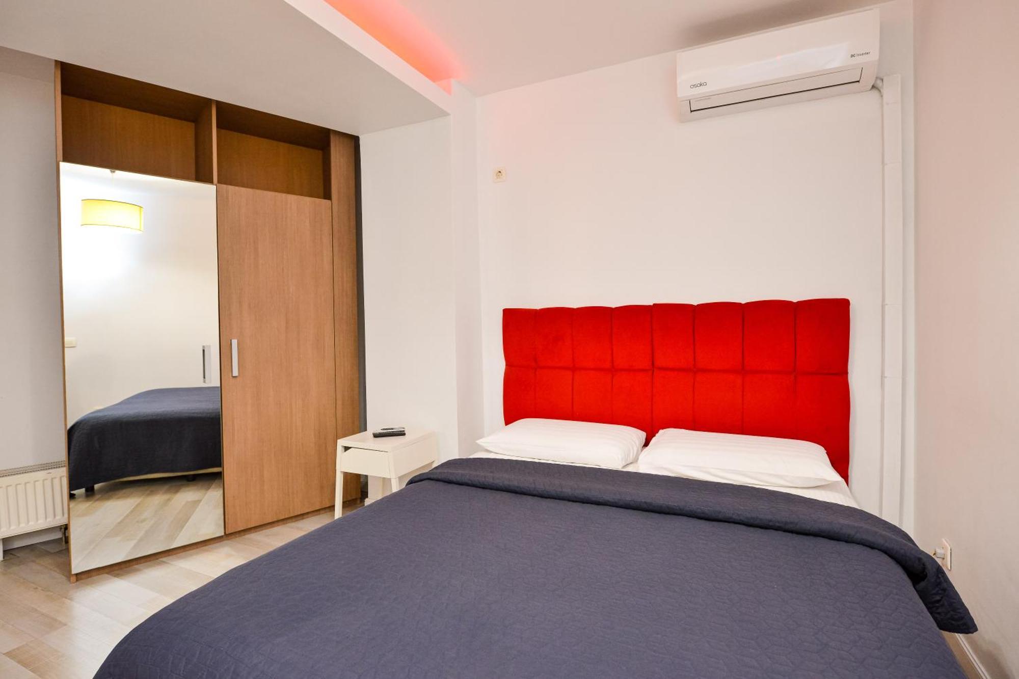 Ideal Accommodation Old Town Bucarest Esterno foto