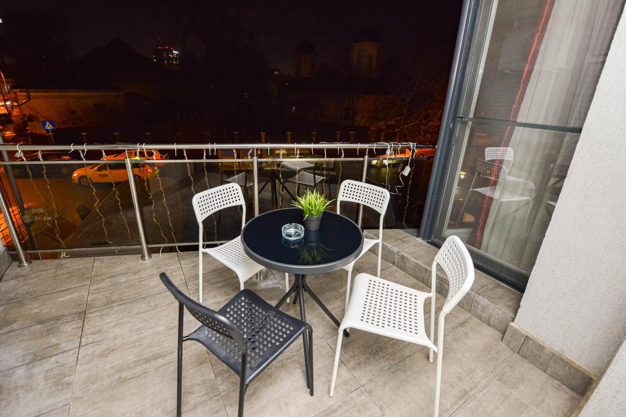 Ideal Accommodation Old Town Bucarest Esterno foto